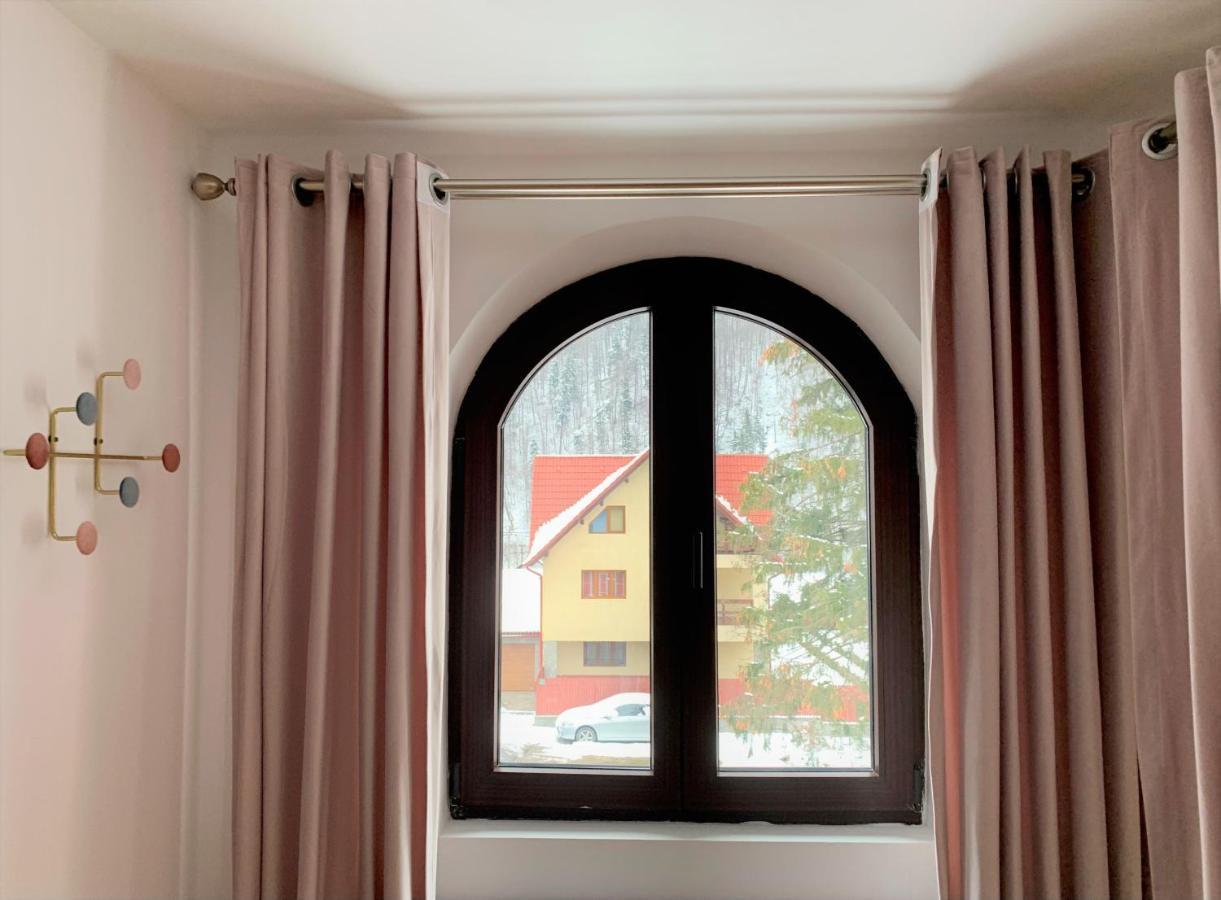 Holiday Home In Sinaia Eksteriør billede