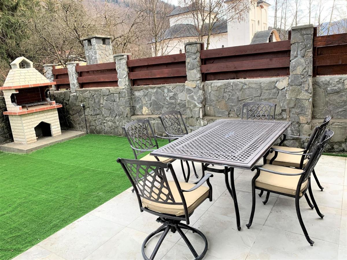 Holiday Home In Sinaia Eksteriør billede